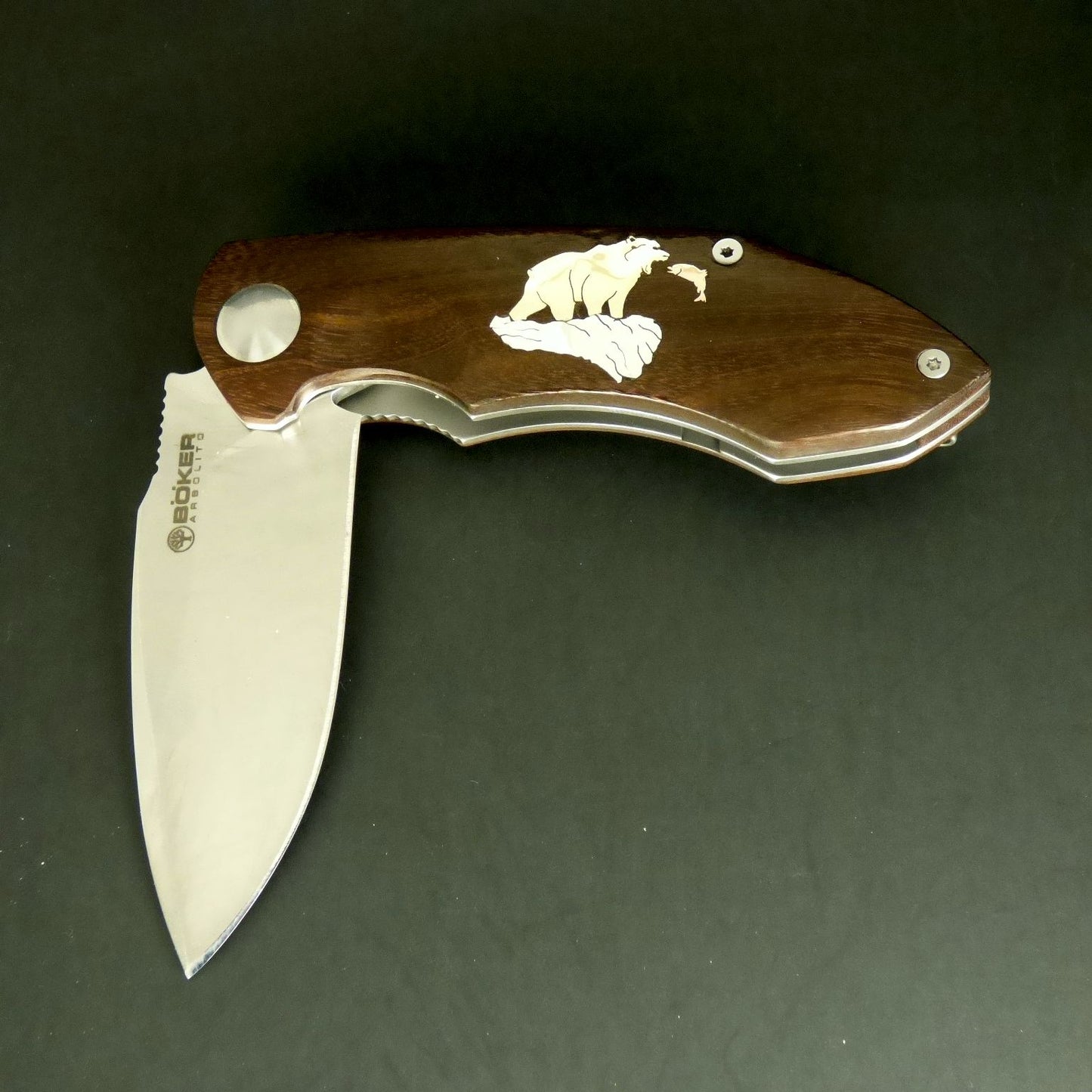 Boker Linerlock bear catching salmon